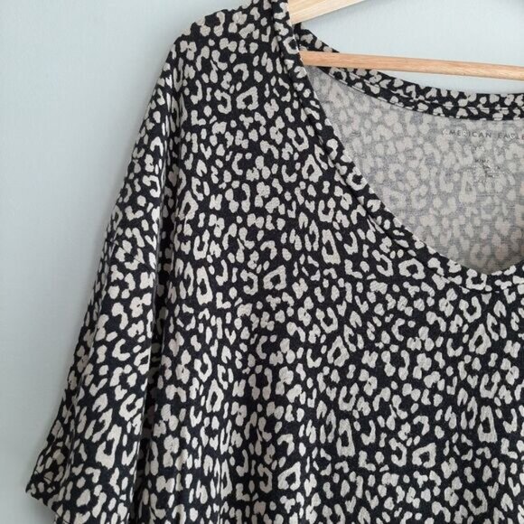 AEO | Soft & Sexy Leopard Print Relaxed Fit Hi-Low Top Sz M Flawed - Picture 5 of 11